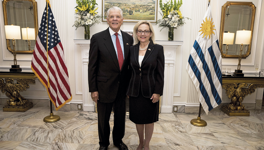 imagen de Bienvenida al nuevo embajador de Estados Unidos Kenneth George