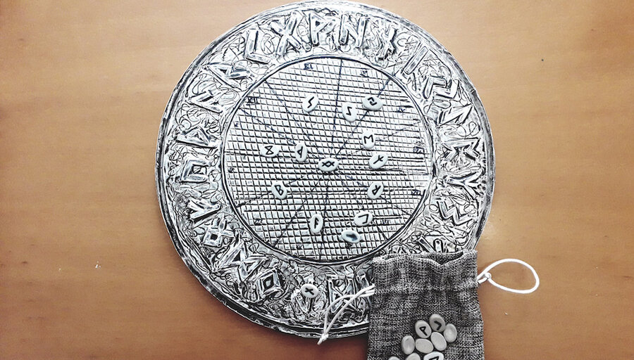imagen de Cuándo terminará la cuarentena según las runas, la astrología y la borra de café