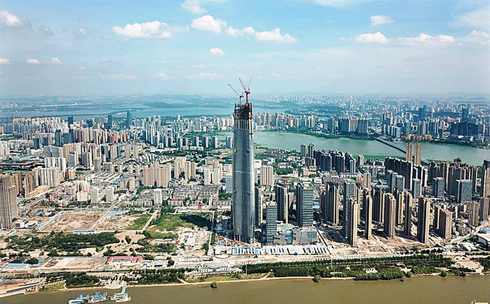 Wuhan es el centro político, económico, financiero, comercial, cultural y educativo de China central. 