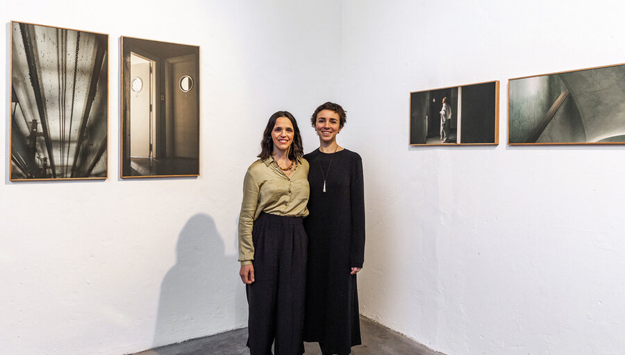 imagen de La artista Inés Sendra presentó Naufragio del Tiempo en Casa Hungry Art