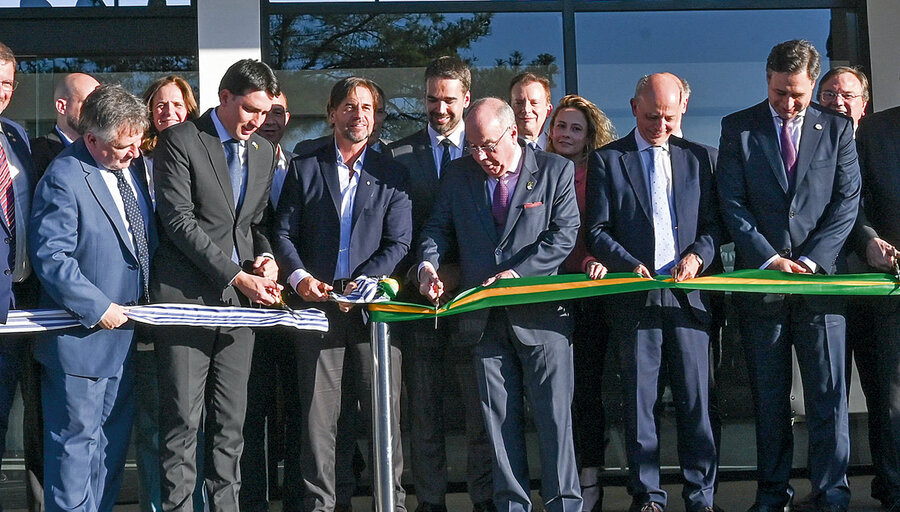 imagen de Se inauguró el primer aeropuerto binacional de América Latina en Rivera