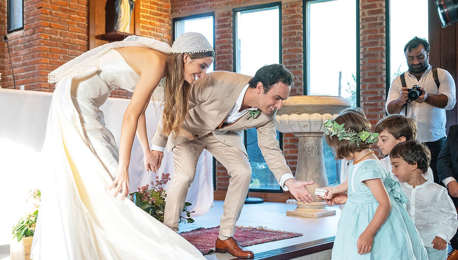 imagen de Rafael Alonso y Paulina Muñoz se casaron en Punta del Este entre risas y emoción